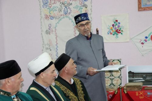 Глава района Алмаз Ахметшин провел ифтар для нурлатцев