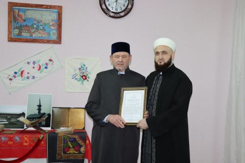 Глава района Алмаз Ахметшин провел ифтар для нурлатцев