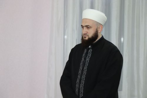 Глава района Алмаз Ахметшин провел ифтар для нурлатцев