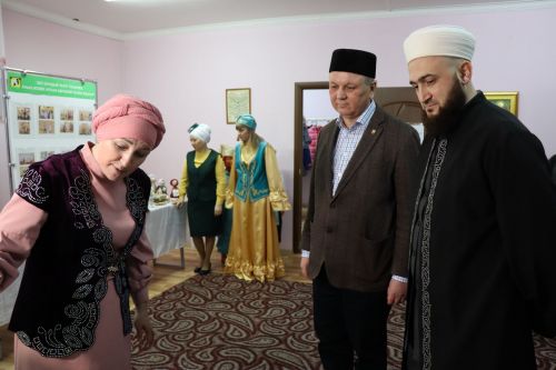 Глава района Алмаз Ахметшин провел ифтар для нурлатцев