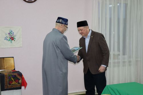 Глава района Алмаз Ахметшин провел ифтар для нурлатцев