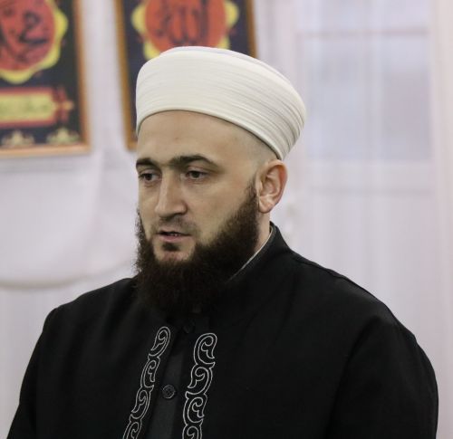 Глава района Алмаз Ахметшин провел ифтар для нурлатцев