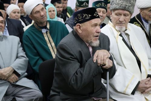 Глава района Алмаз Ахметшин провел ифтар для нурлатцев