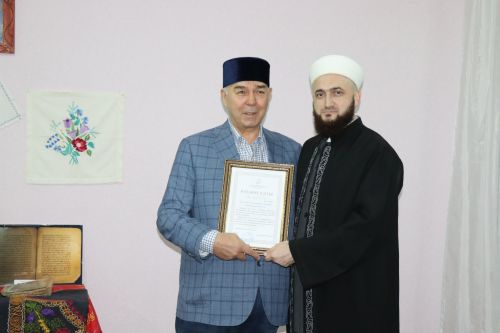 Глава района Алмаз Ахметшин провел ифтар для нурлатцев