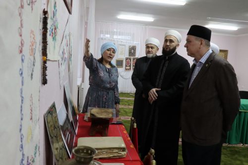 Глава района Алмаз Ахметшин провел ифтар для нурлатцев