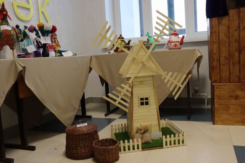 В Нурлате проходит фестиваль детского народного творчества «Без бергэ»