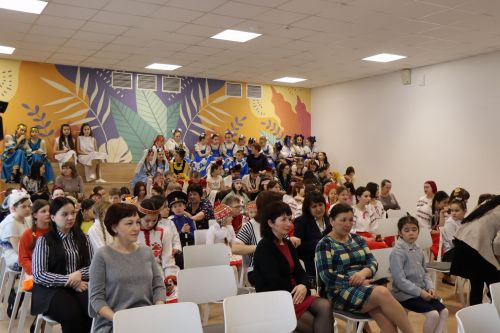 В Нурлате проходит фестиваль детского народного творчества «Без бергэ»