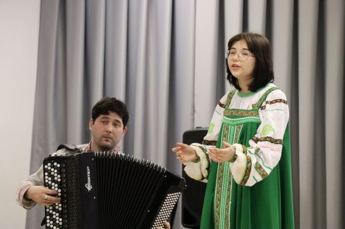 В Нурлате проходит фестиваль детского народного творчества «Без бергэ»