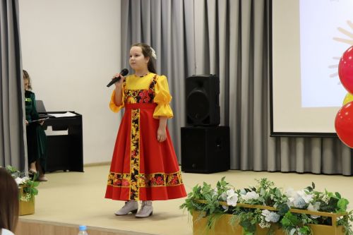 В Нурлате проходит фестиваль детского народного творчества «Без бергэ»