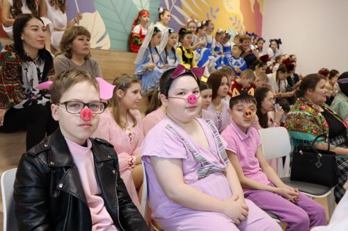 В Нурлате проходит фестиваль детского народного творчества «Без бергэ»