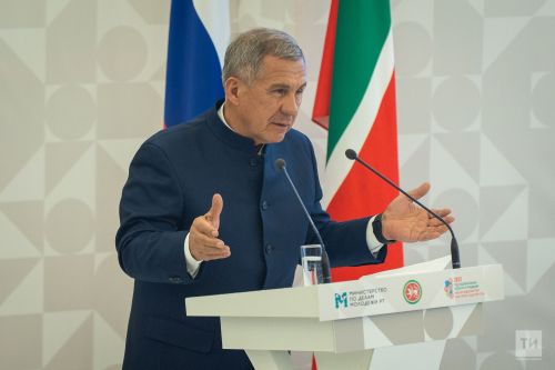 Рустам Минниханов вошел в первую тройку сильнейших руководителей регионов страны