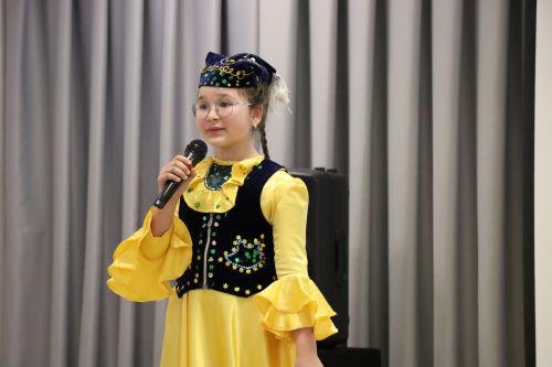 В Нурлате проходит фестиваль детского народного творчества «Без бергэ»