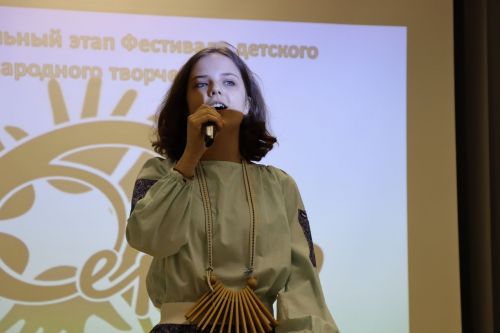 В Нурлате проходит фестиваль детского народного творчества «Без бергэ»