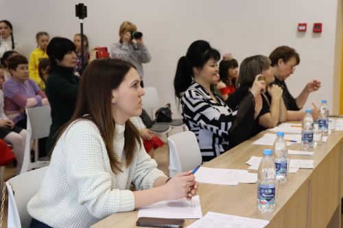 В Нурлате проходит фестиваль детского народного творчества «Без бергэ»