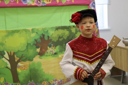 В Нурлате проходит фестиваль детского народного творчества «Без бергэ»