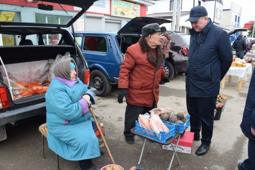 На первой весенней ярмарке в Нурлате сельхозпродукцию реализовали с 45 торговых точек