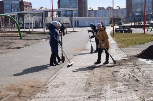 В Нурлате прошел первый субботник