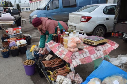 На первой весенней ярмарке в Нурлате сельхозпродукцию реализовали с 45 торговых точек