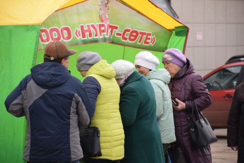 На первой весенней ярмарке в Нурлате сельхозпродукцию реализовали с 45 торговых точек