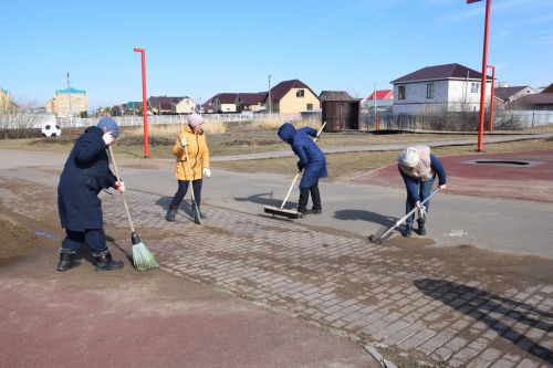 В Нурлате прошел первый субботник