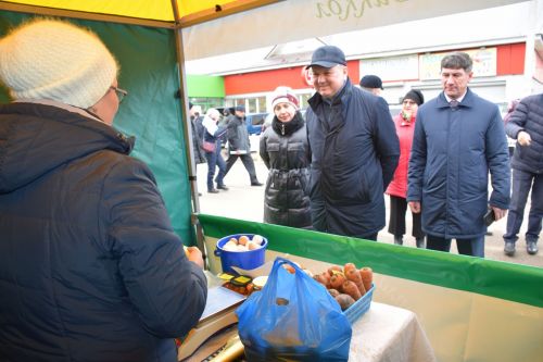 На первой весенней ярмарке в Нурлате сельхозпродукцию реализовали с 45 торговых точек