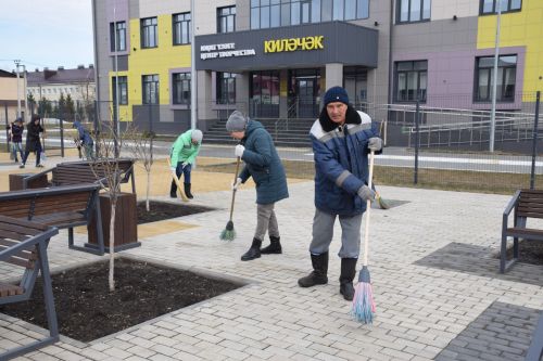 В Нурлате прошел первый субботник