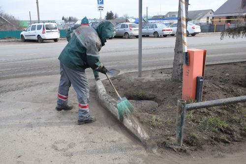 В Нурлате прошел первый субботник