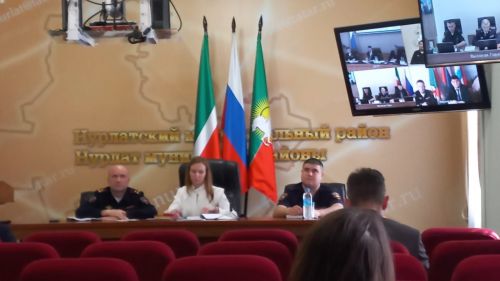 Руководство района в режиме ВКС приняло участие в заседании республиканской комиссии