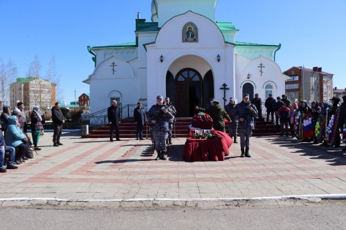 Нурлатцы простились с защитником Отечества