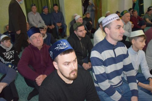 Во всех мечетях Нурлатского района прошли праздничные богослужения в честь Ураза-байрам