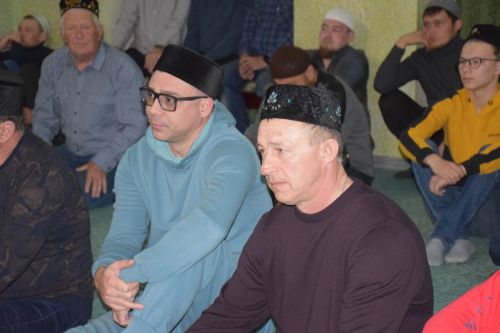 Во всех мечетях Нурлатского района прошли праздничные богослужения в честь Ураза-байрам