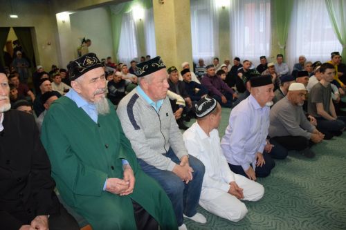 Во всех мечетях Нурлатского района прошли праздничные богослужения в честь Ураза-байрам