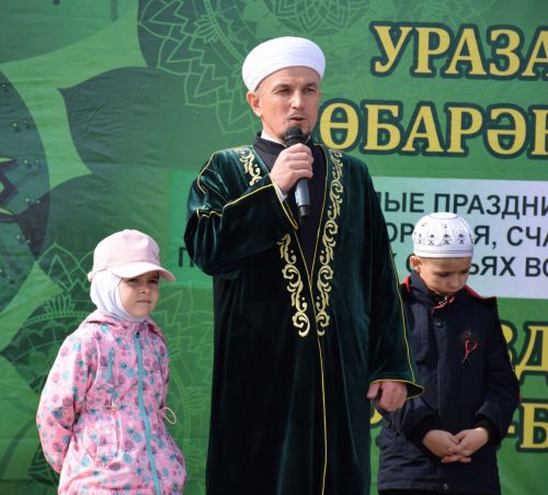 Нурлатцы впервые отметили Ураза-байрам масштабным праздником