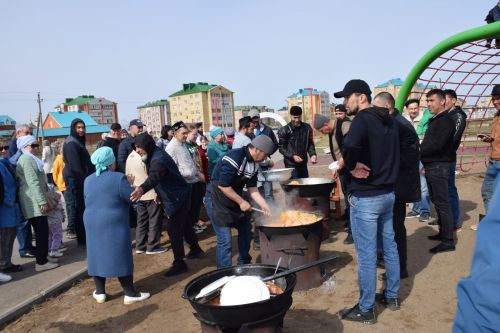 Нурлатцы впервые отметили Ураза-байрам масштабным праздником