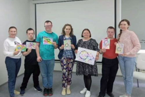 В Нурлате участники проекта «Поверь в себя» нарисовали нейрографику