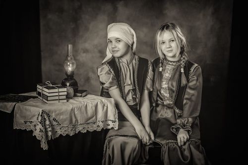 Юные нурлатцы приняли участие в фотосессии в стиле ретро