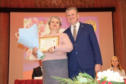 В Нурлате прошло праздничное мероприятие, посвященное Дню местного самоуправления