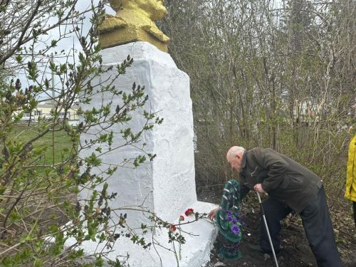 В Нурлате прошел митинг «Личности в истории страны» ко дню рождения В.И.Ленина