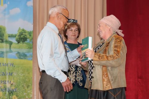 В Нурлатском районе презентовали книгу «История села Кичкальня»
