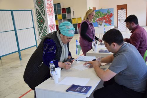 В Нурлате прошло досрочное голосование на референдуме по поправкам в Конституцию Узбекистана