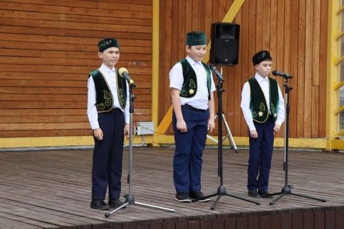 Нурлатцы отметили День родного языка
