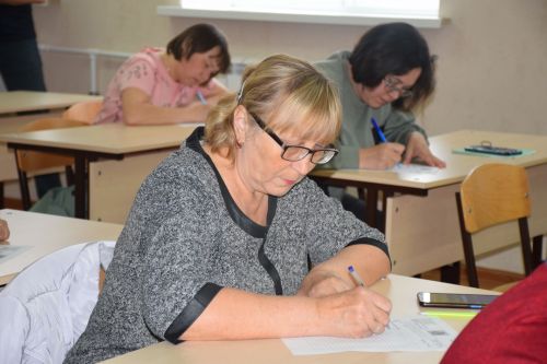 Нурлатцы присоединились к образовательной акции – Всечувашскому диктанту «Пĕтĕм чăваш диктанчĕ – 2023»