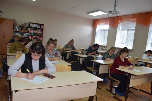 Нурлатцы присоединились к образовательной акции – Всечувашскому диктанту «Пĕтĕм чăваш диктанчĕ – 2023»