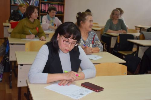 Нурлатцы присоединились к образовательной акции – Всечувашскому диктанту «Пĕтĕм чăваш диктанчĕ – 2023»