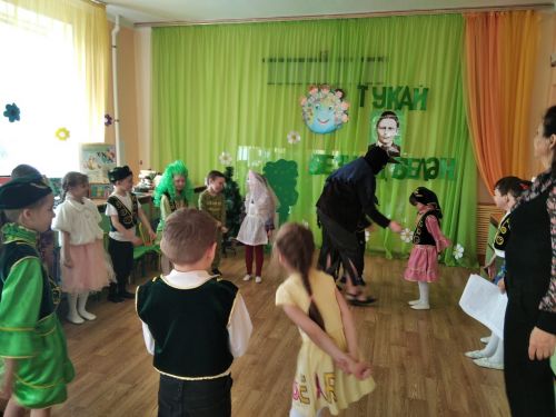 Воспитанники детского сада «Пчёлка» читали стихи Габдуллы Тукая