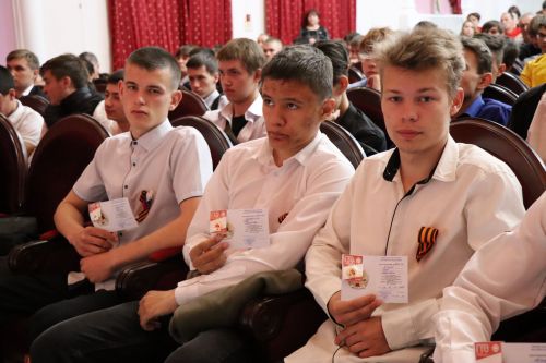 В Нурлате в День призывника чествовали будущих защитников Отечества