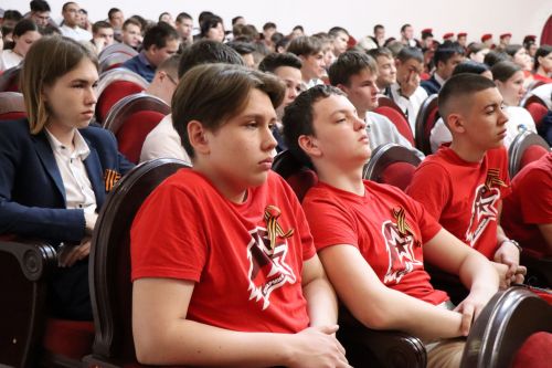 В Нурлате в День призывника чествовали будущих защитников Отечества
