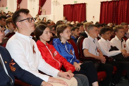 В Нурлате в День призывника чествовали будущих защитников Отечества