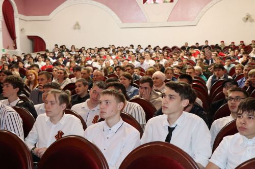 В Нурлате в День призывника чествовали будущих защитников Отечества