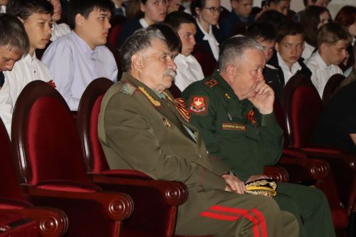 В Нурлате в День призывника чествовали будущих защитников Отечества